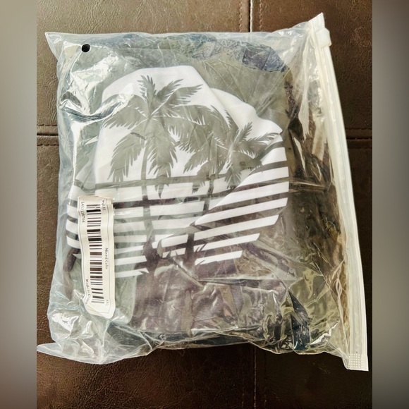 NWT Women’s Size XXL 2-Piece Black and White Palm Tree Print Halter Bikini - Picture 13 of 16